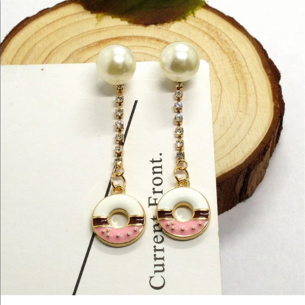 Pearl Pokemon Pokeball Design Donut Earrings